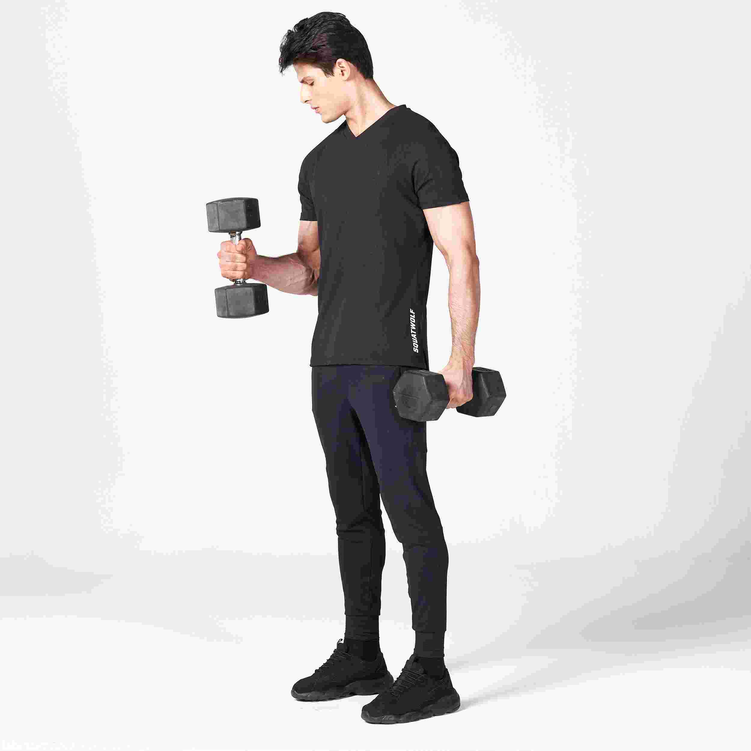 CORE V-NECK AEROTECH TEE - BLACK