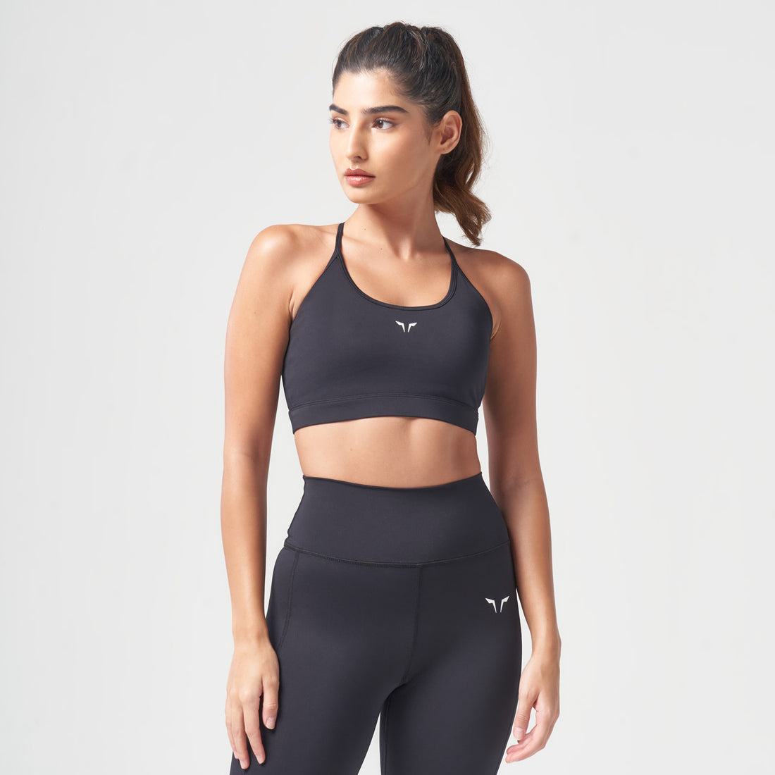 ESSENTIAL LOW IMPACT BRA - BLACK