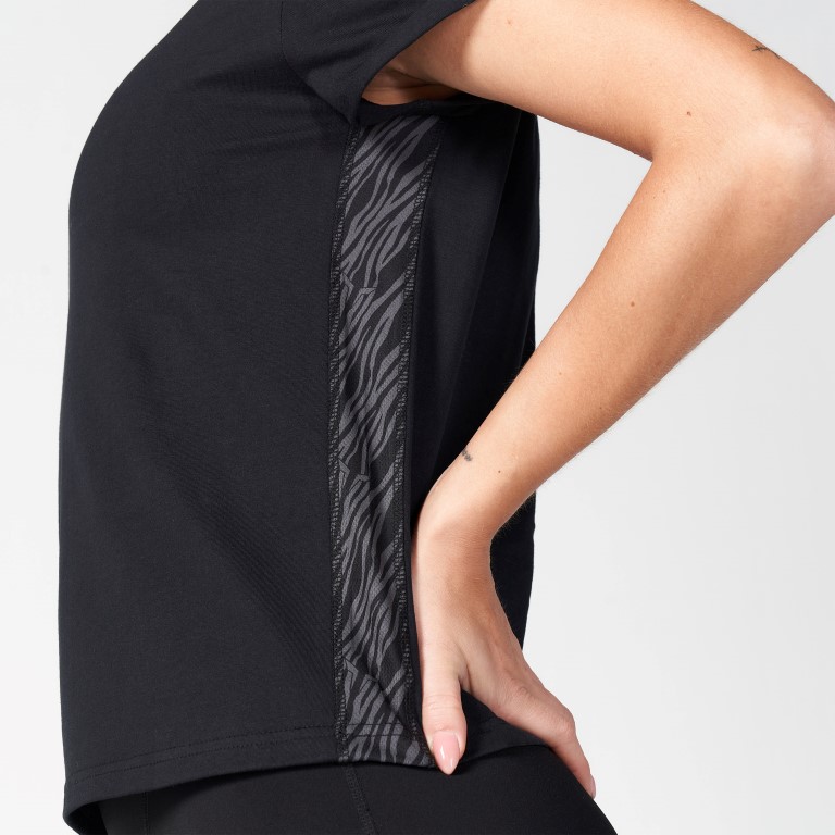 CORE WILD PANEL RELAXED TEE - BLACK