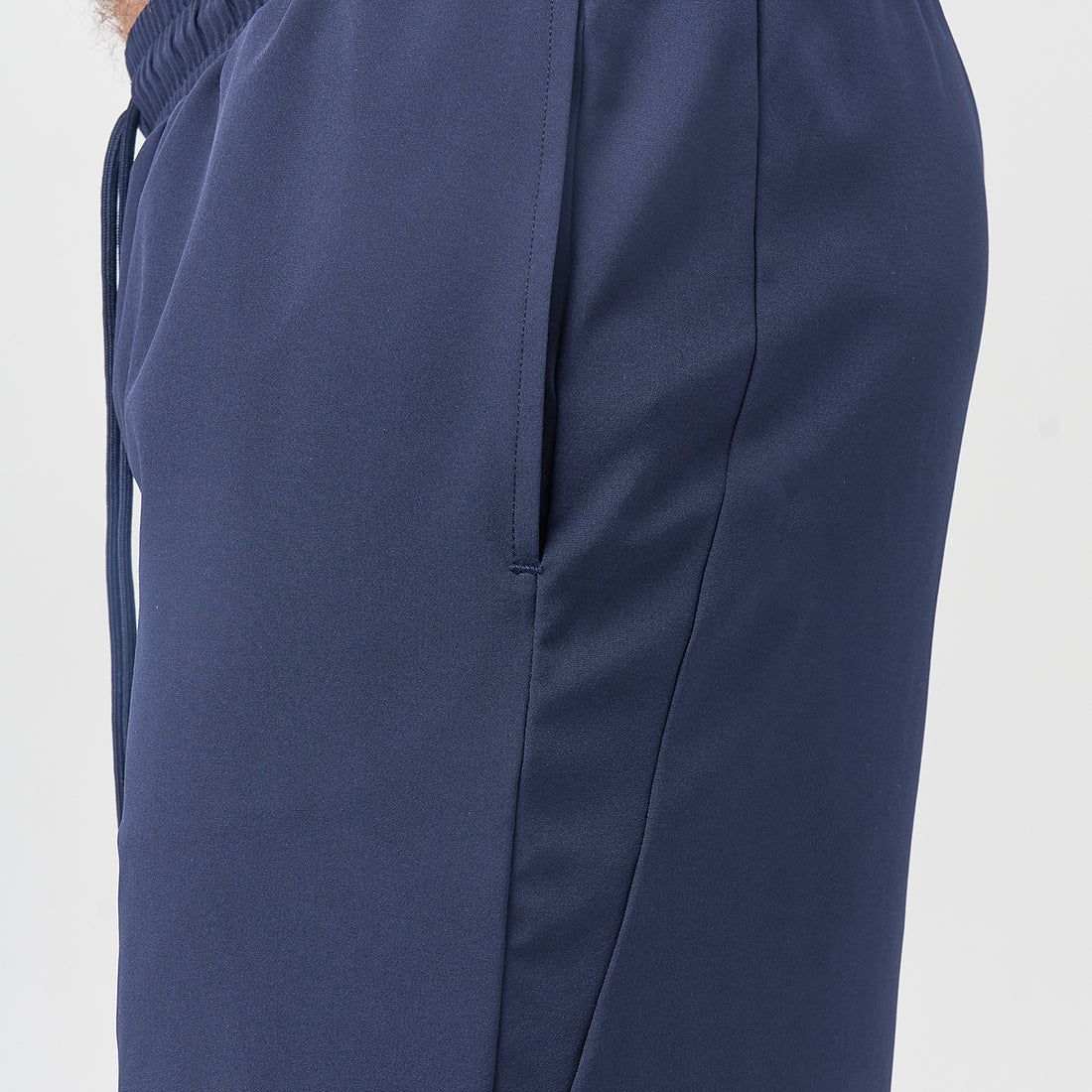 ESSENTIAL 9 INCH SHORTS - NAVY